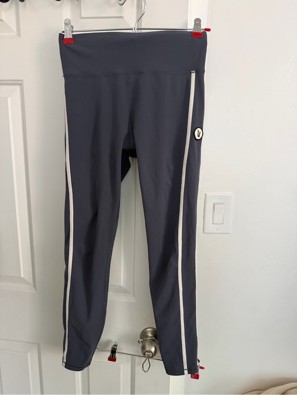 Vuori Rib Studio Legging Charcoal Grey Cream Stripe Size S